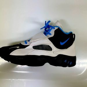 Nike air sneakers